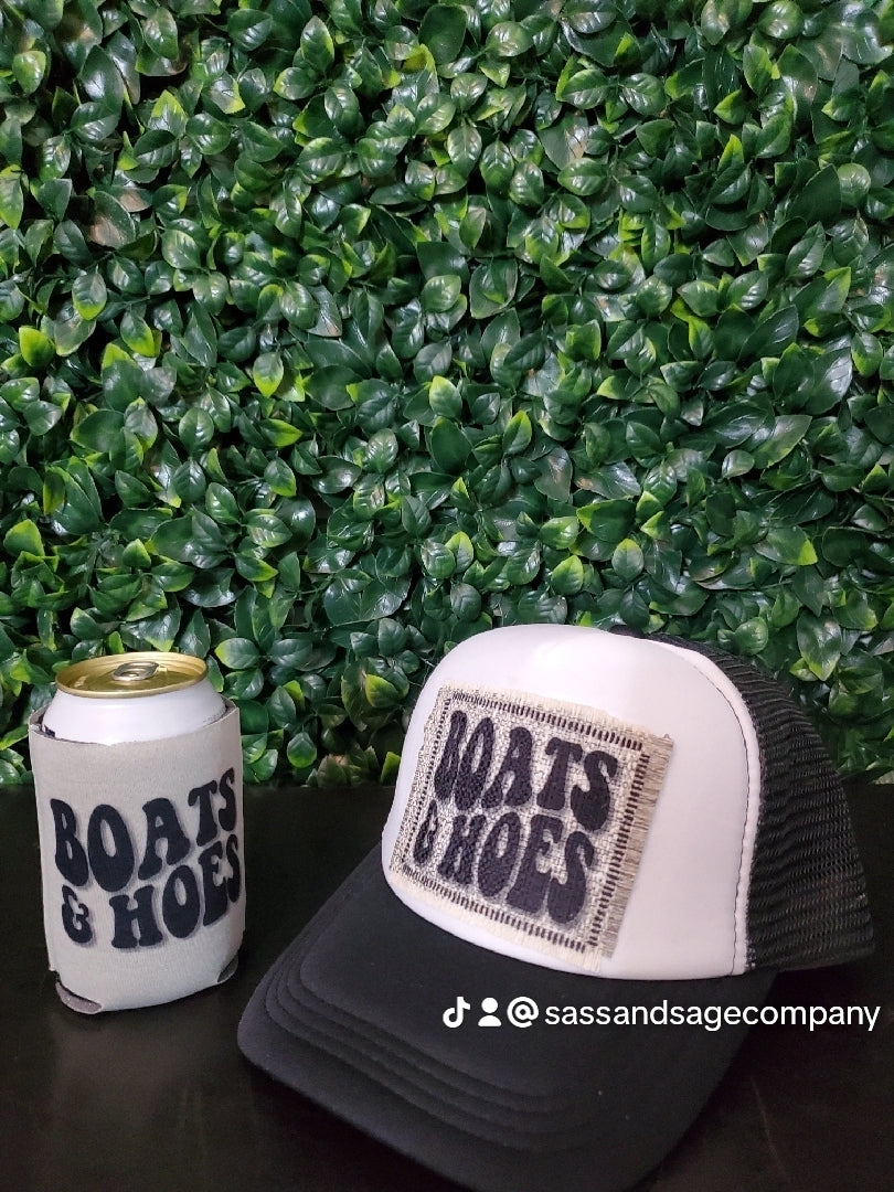 Boats trucker hat