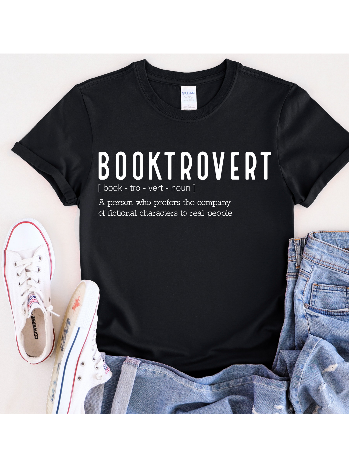 Booktrovert tshirt