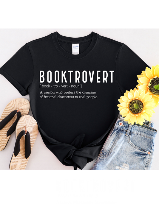 Booktrovert tshirt